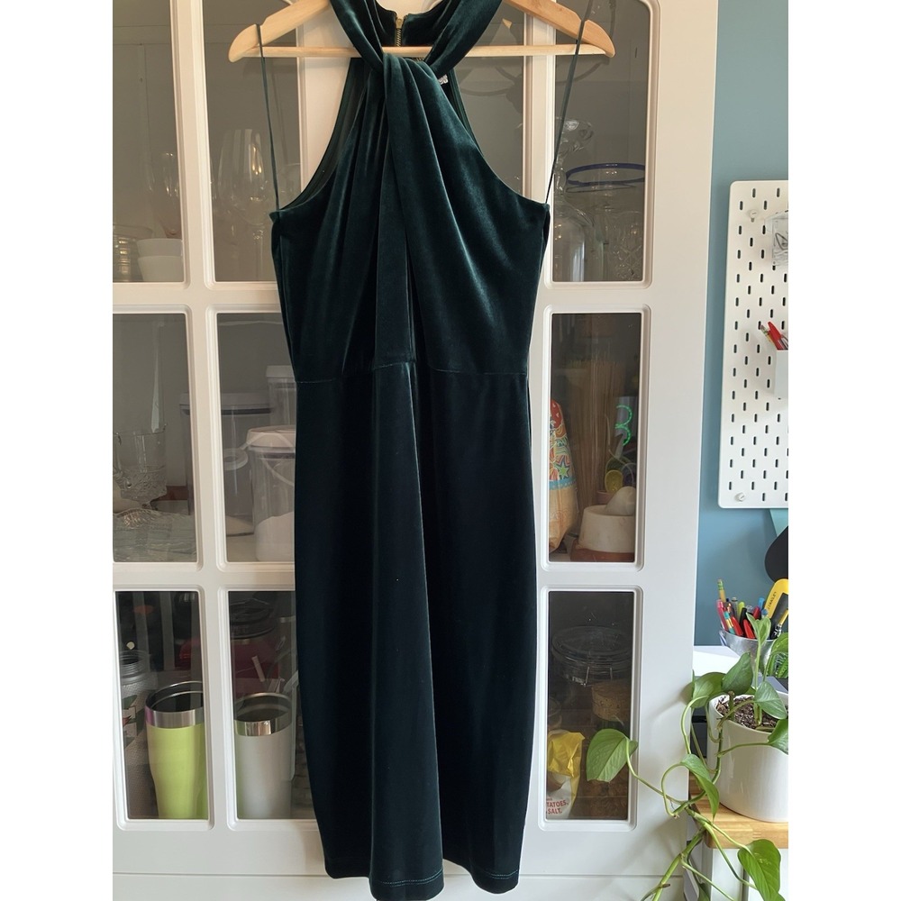Taylor Dark Emerald Green Velvet Halter Neck Midi Dress Size 4 Cocktail
